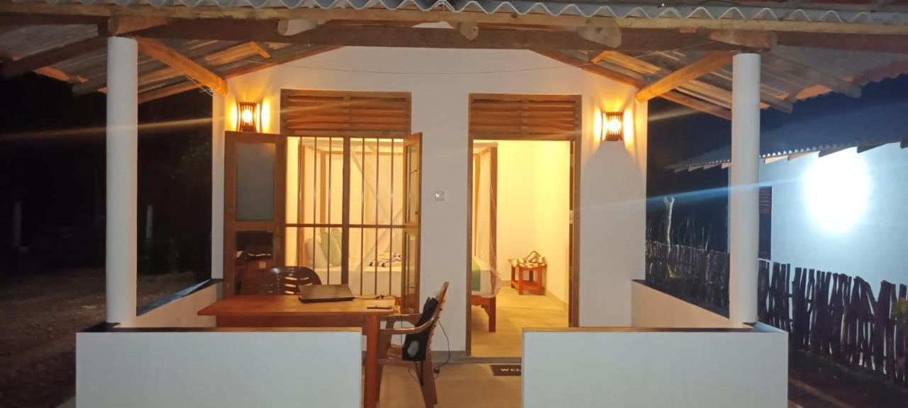 Hriketiya White Villa Dickwella Exterior photo